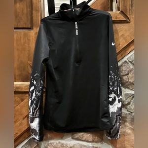 Nike Pro Hyperwarm ladies active wear placket zip shirt. Size L